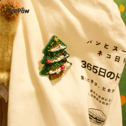 Snowfall Christmas Tree beaded piece - finished work hanging on a bag as a unique bag charm, festive accessory for the holiday season